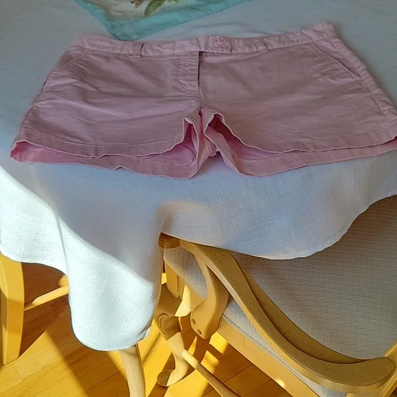 Vineyard Vines Shorts - Picture 7 of 8